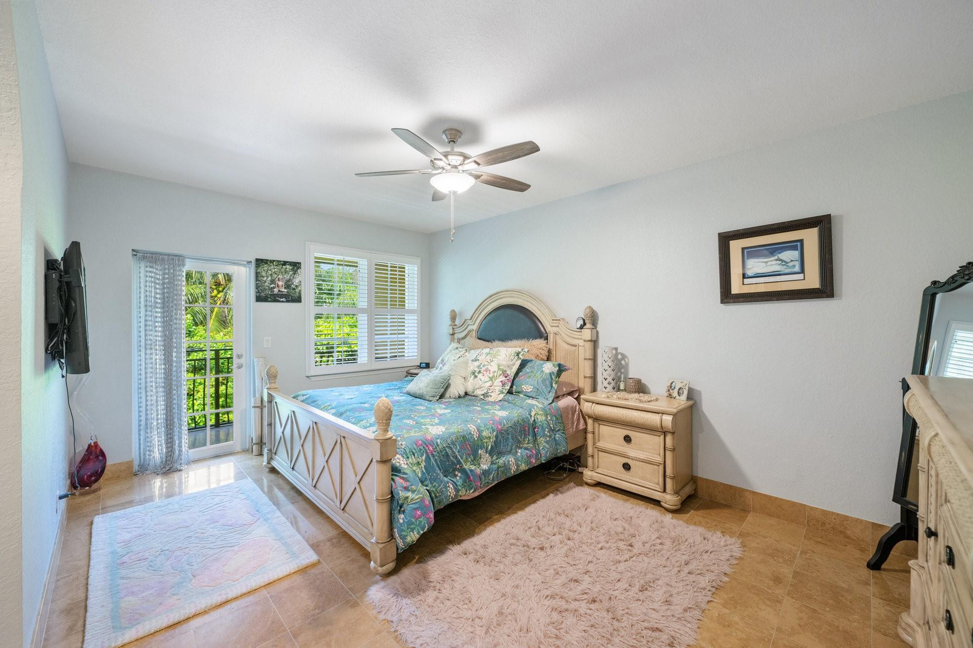 1421 Bayview Dr Unit: 1421