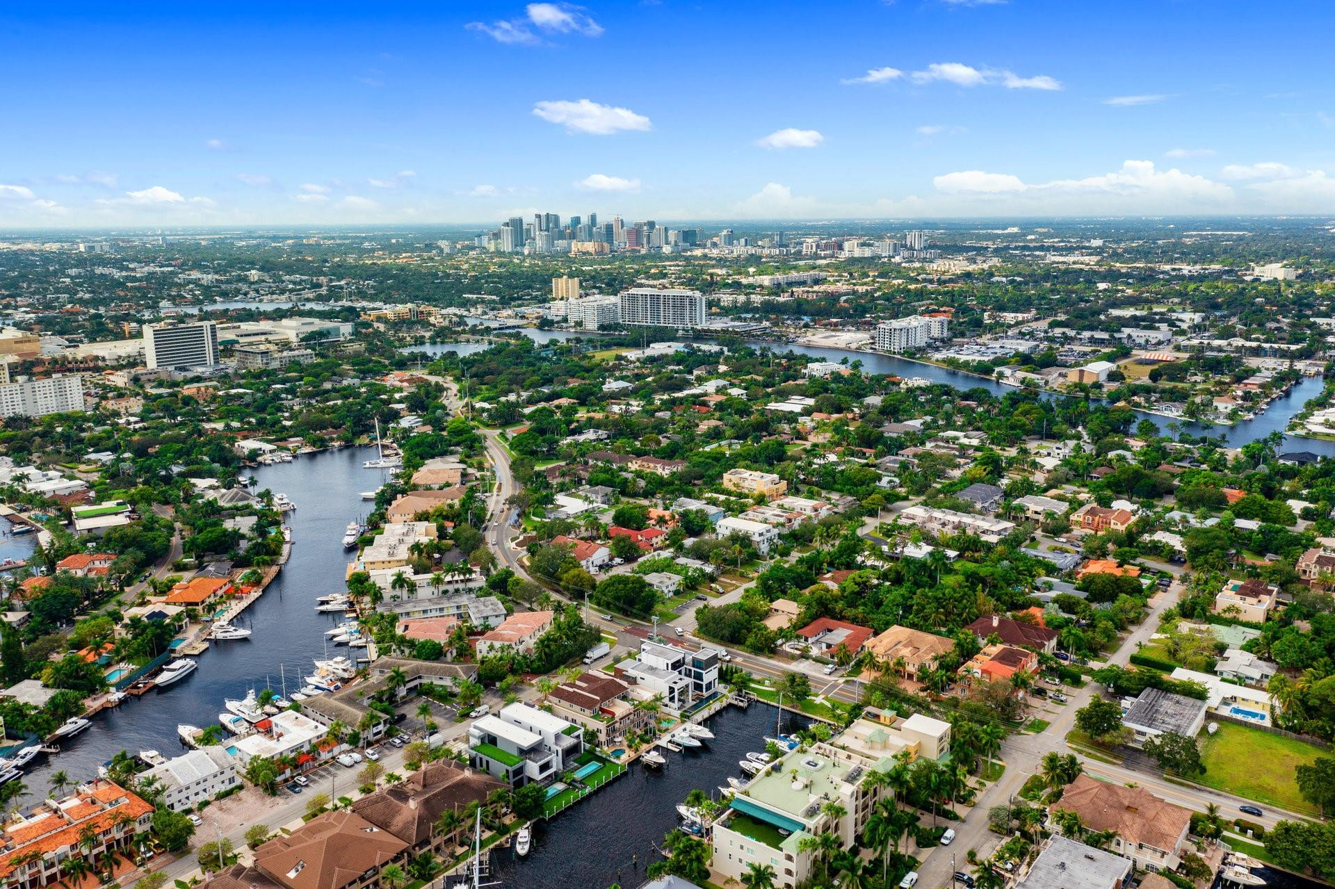 1421 Bayview Dr Unit: 1421