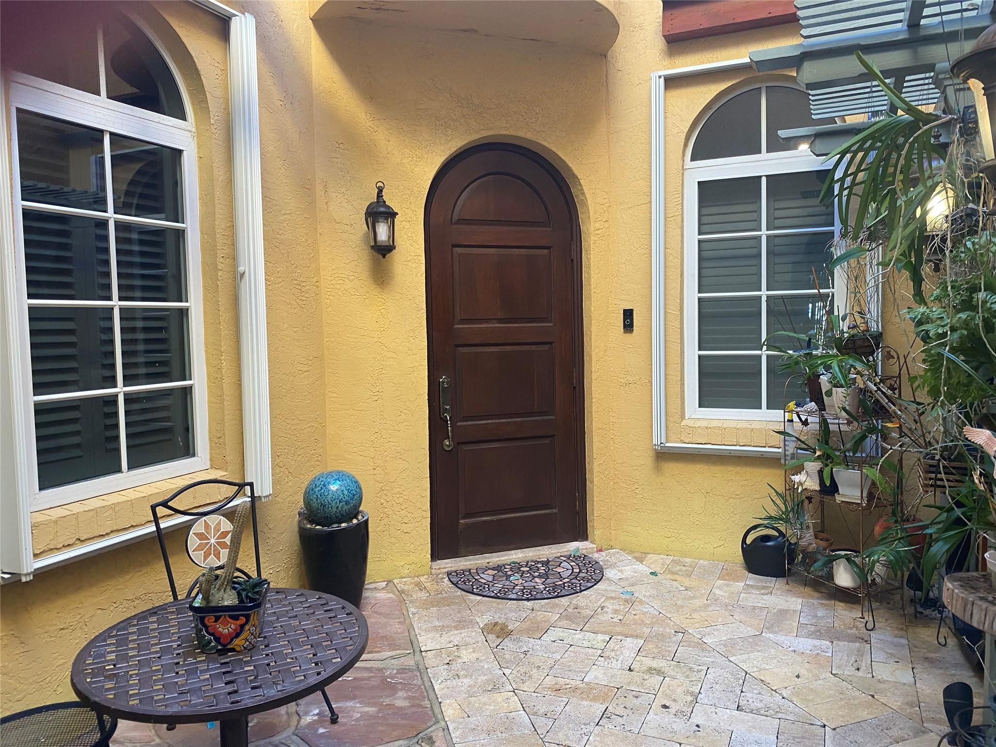 1421 Bayview Dr Unit: 1421