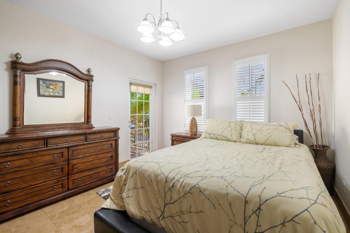 1421 Bayview Dr Unit: 1421