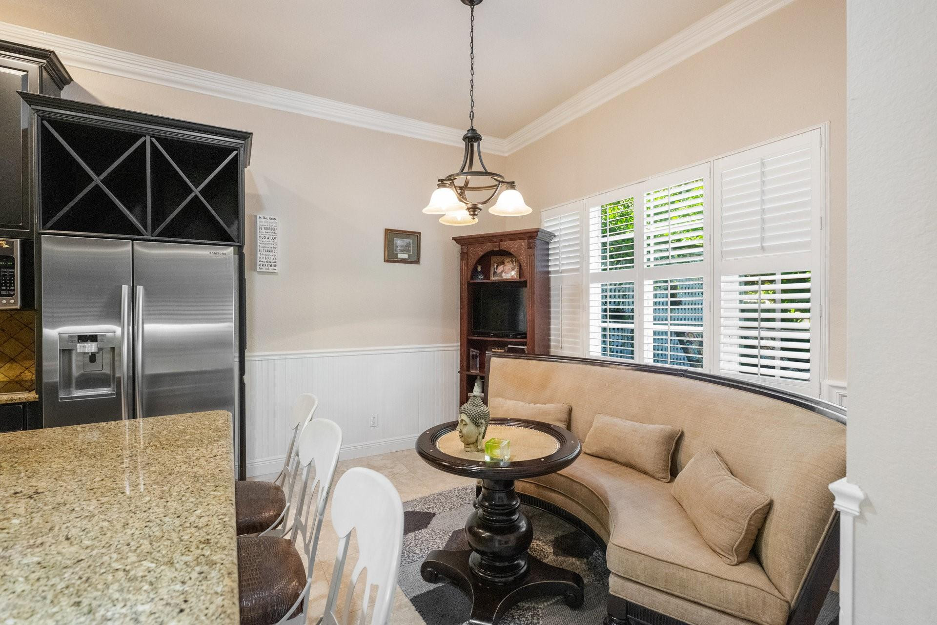 1421 Bayview Dr Unit: 1421