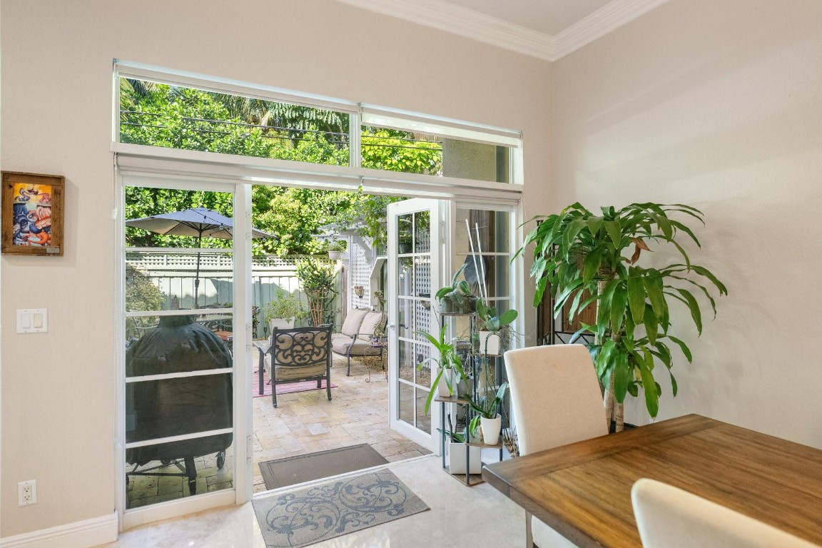 1421 Bayview Dr Unit: 1421