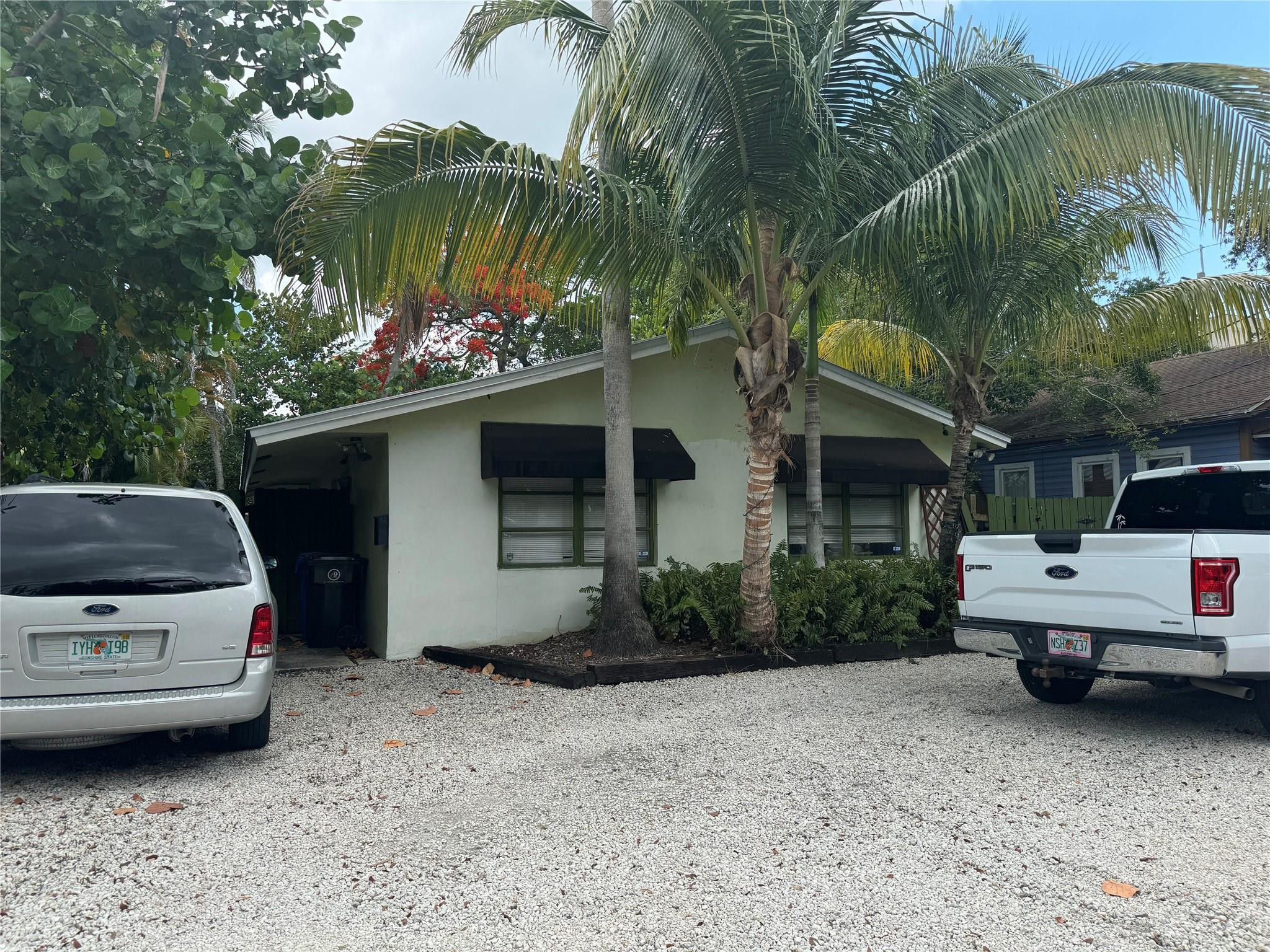 715 W las olas blvd #1-2