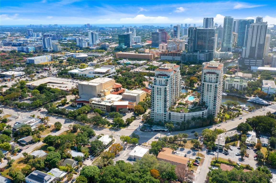 715 W las olas blvd #1-2