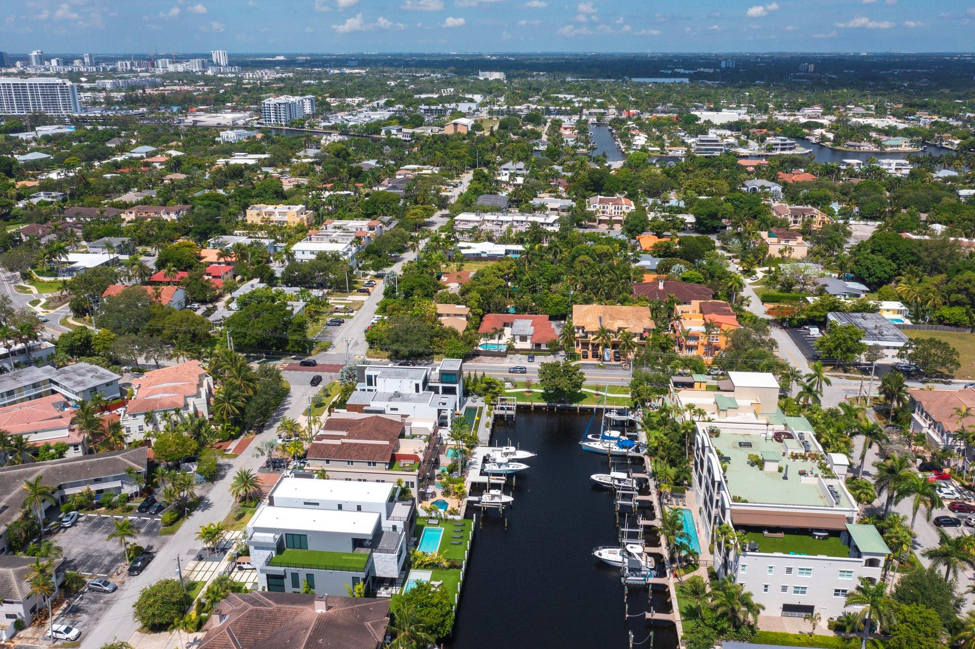 1423 Bayview Dr 1423