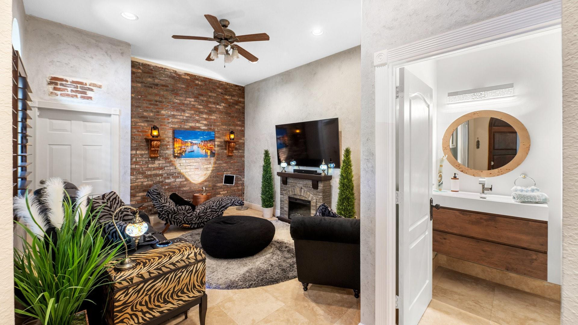 1423 Bayview Dr 1423