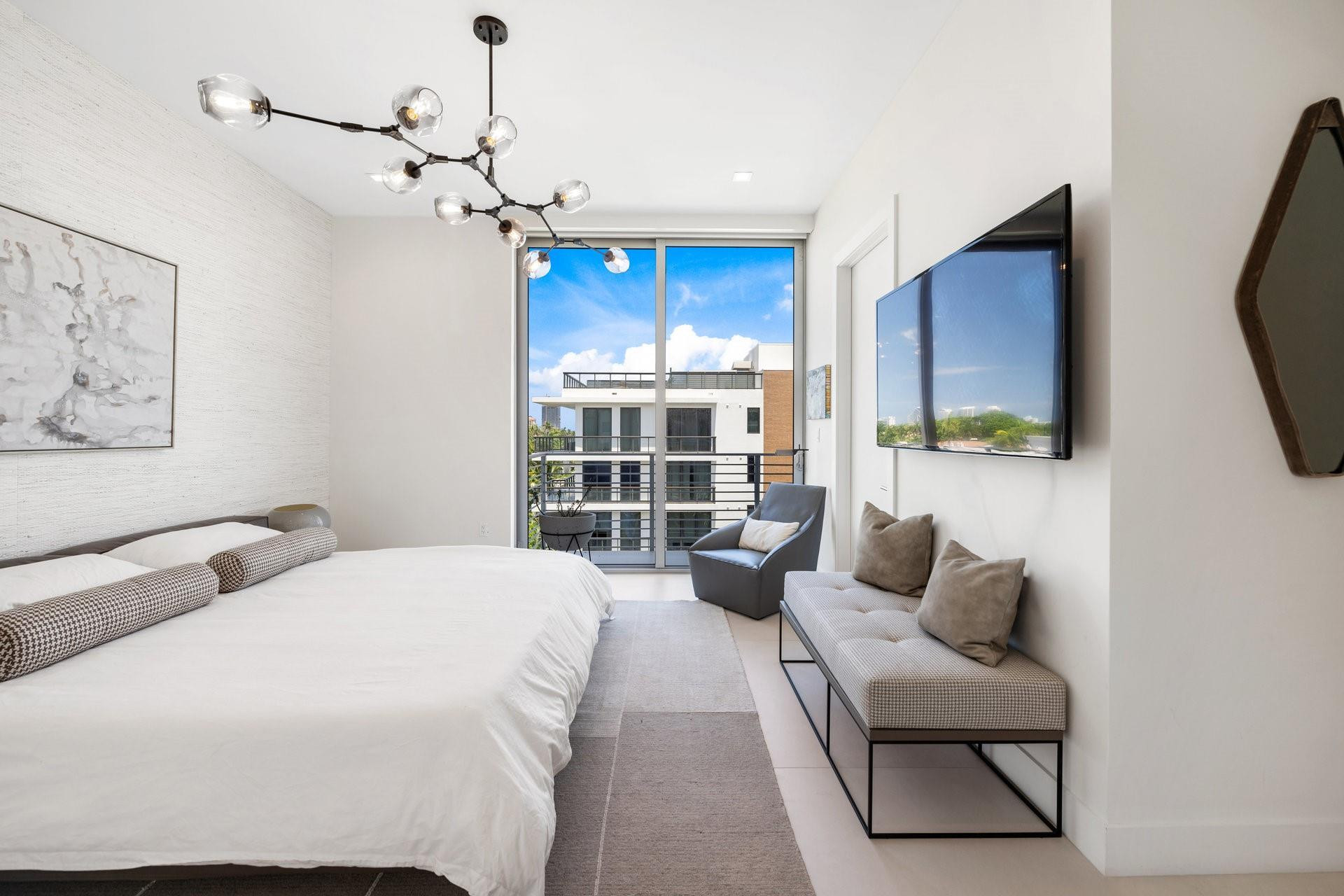 21 Isle Of Venice Dr PH1