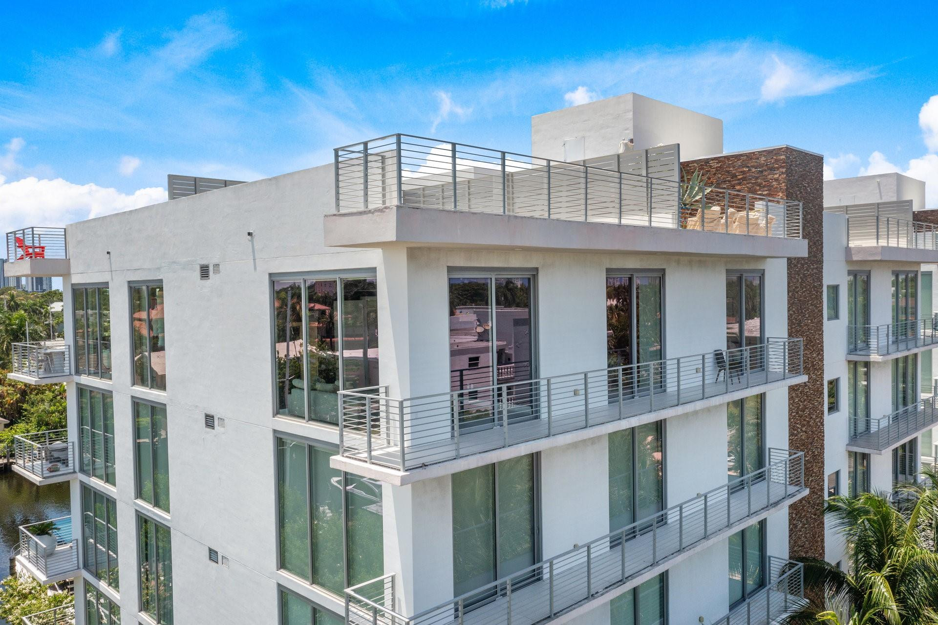 21 Isle Of Venice Dr PH1