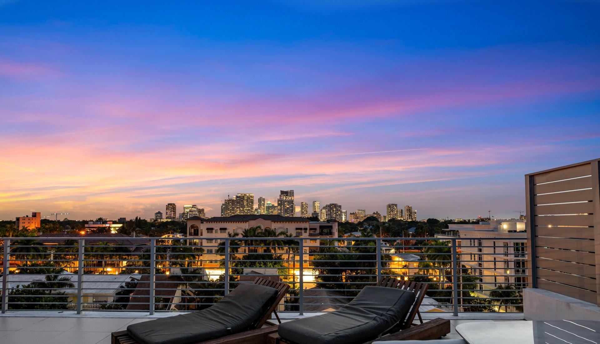 21 Isle Of Venice Dr PH1