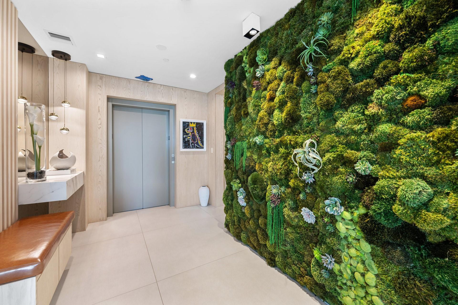 21 Isle Of Venice Dr PH1