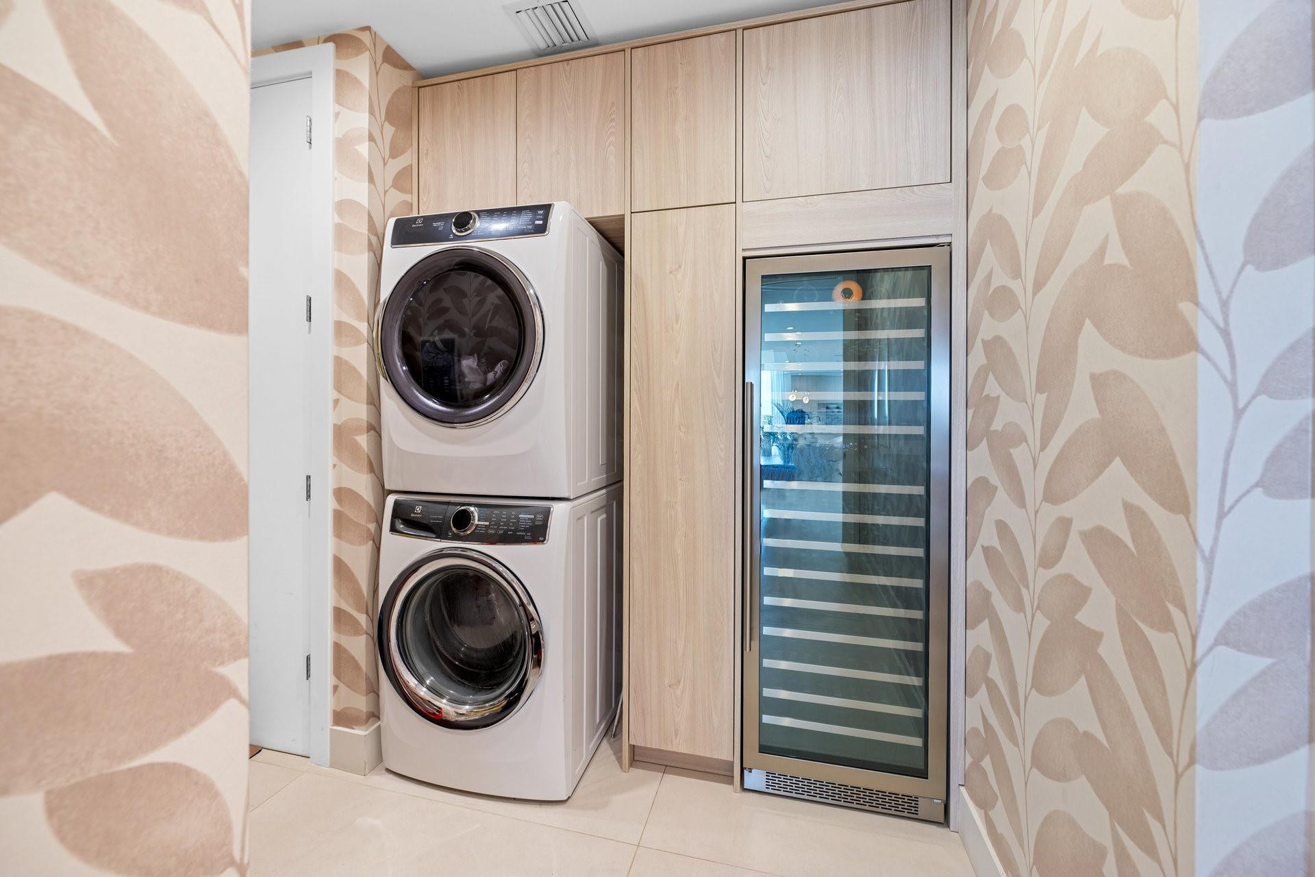21 Isle Of Venice Dr PH1