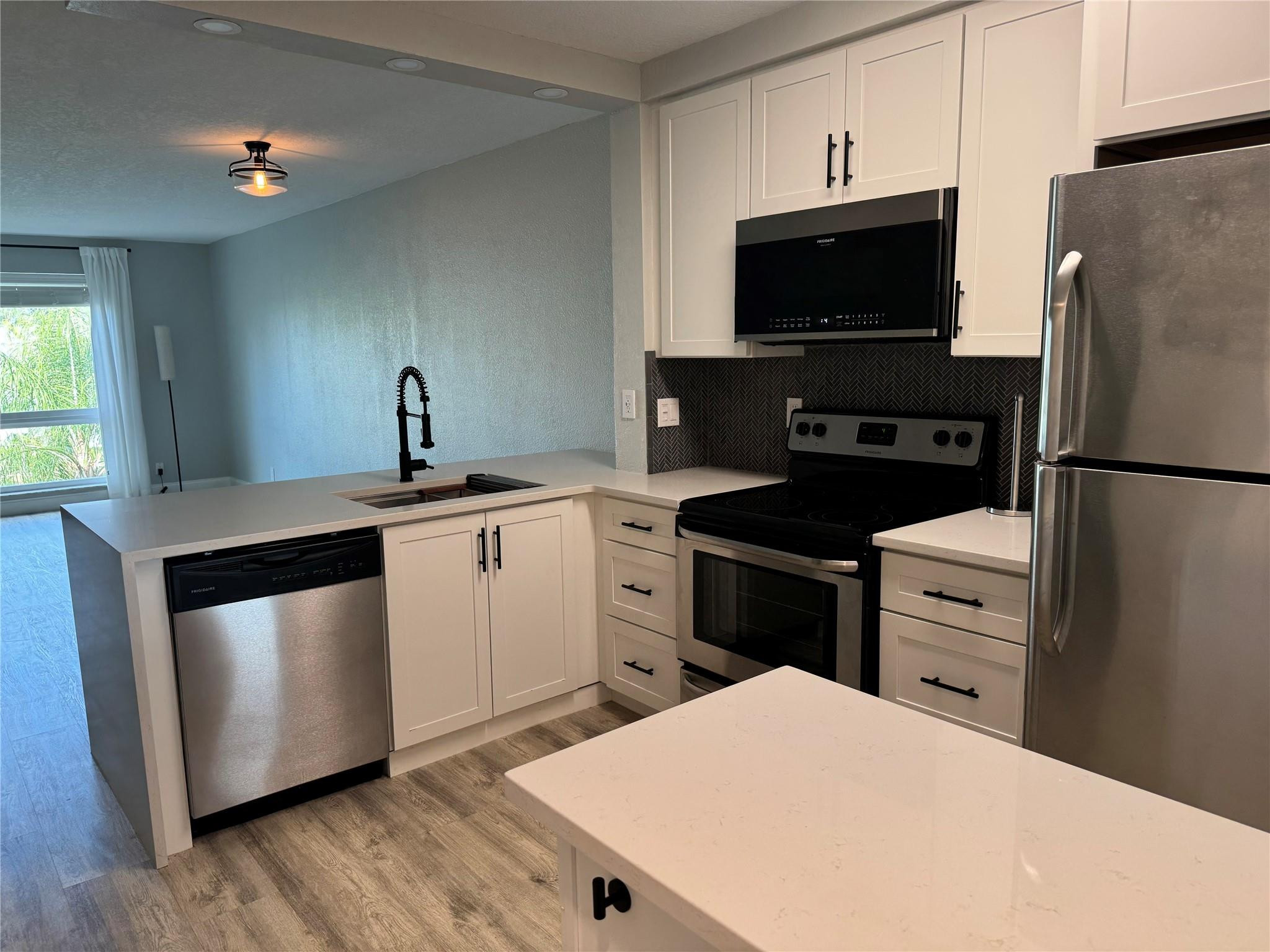 2104 S CYPRESS BEND DRIVE 405
