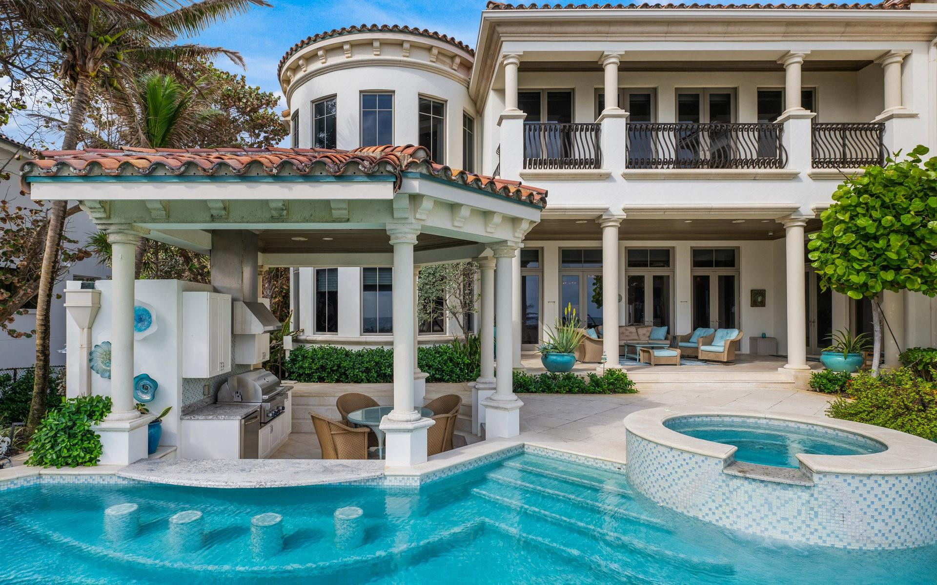 1011 Hillsboro Mile