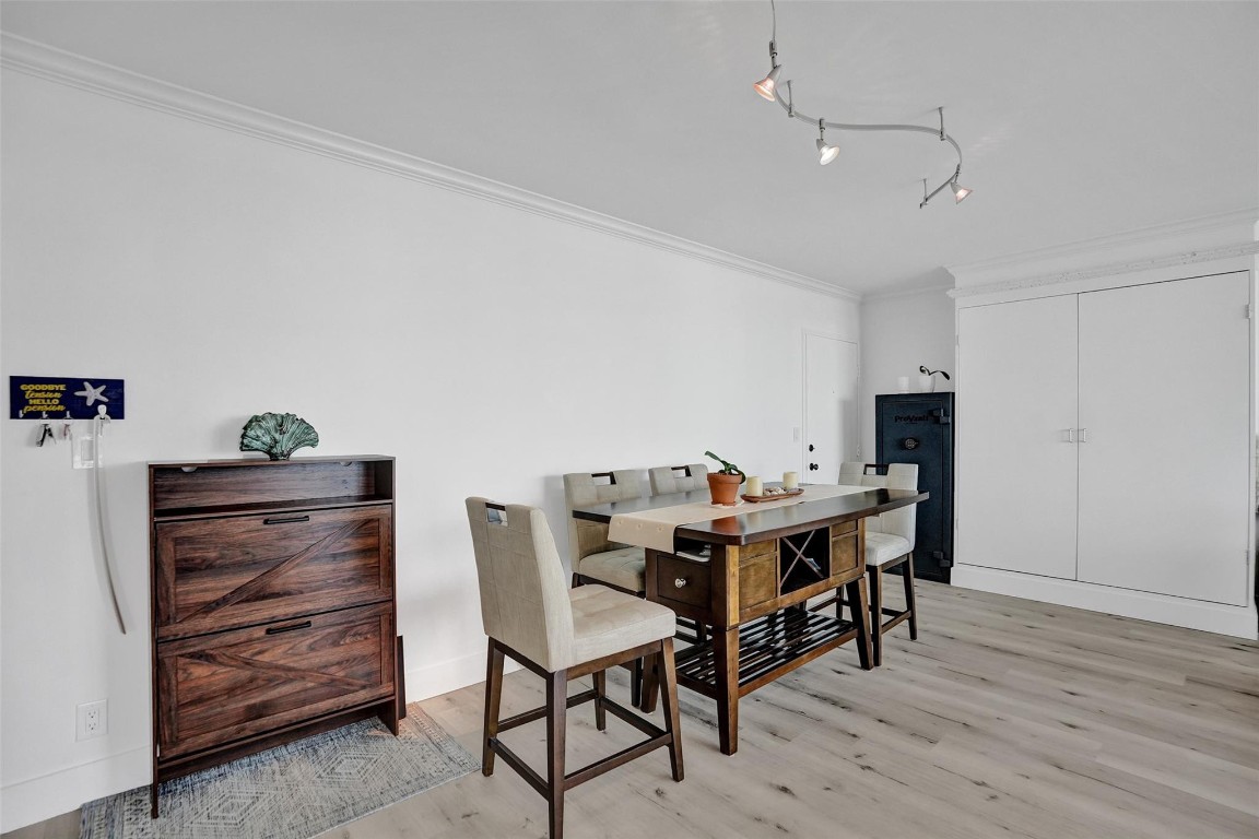 2715 N Ocean Blvd 17F