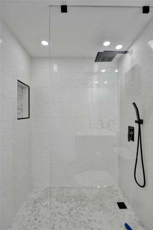 2715 N Ocean Blvd 17F