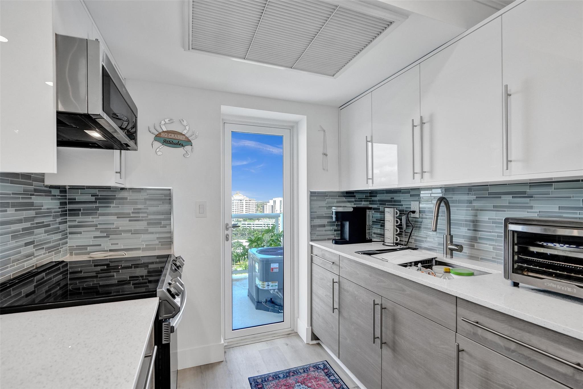 2715 N Ocean Blvd 17F