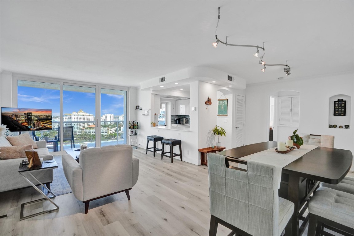 2715 N Ocean Blvd 17F