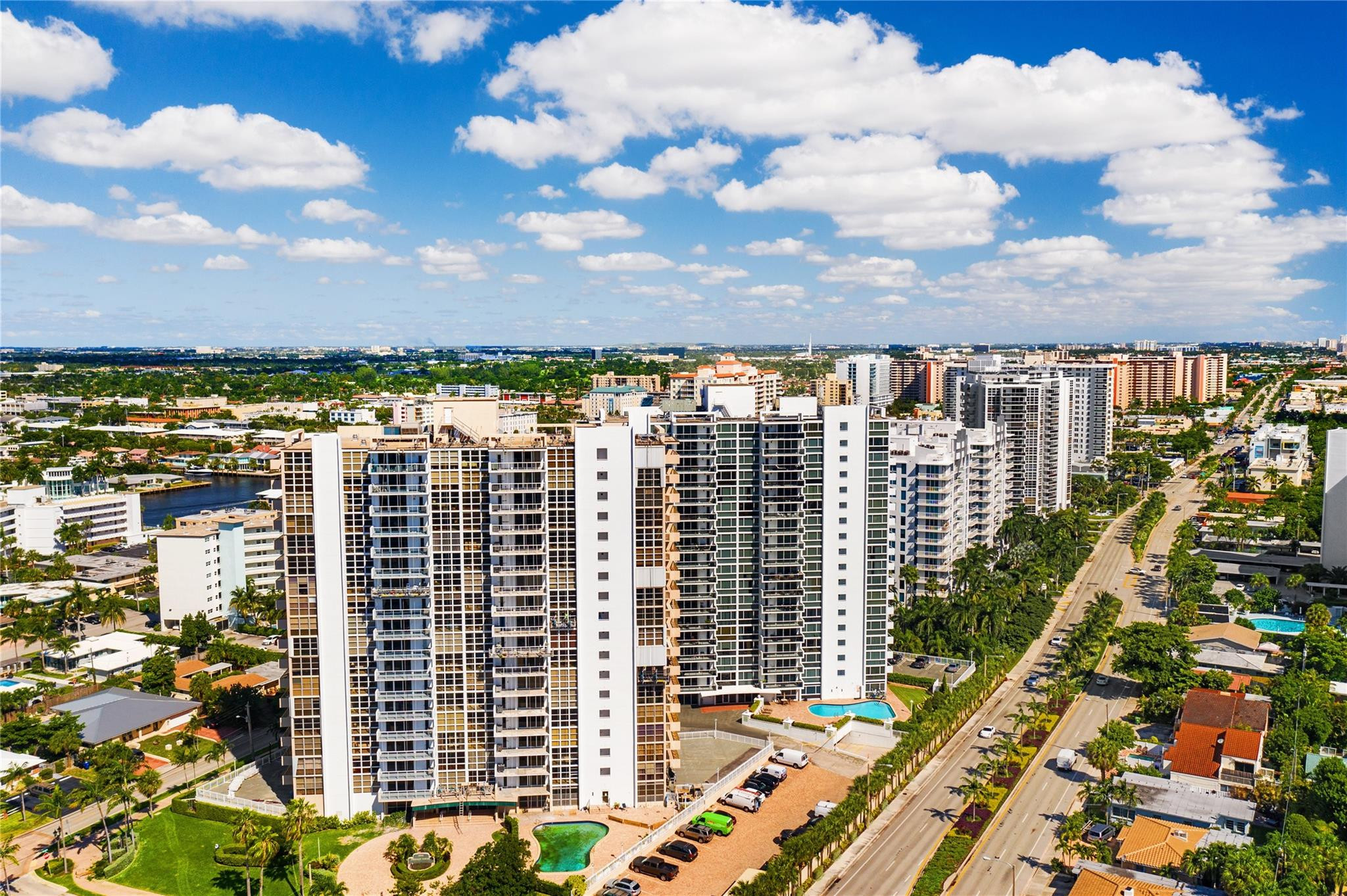 2715 N Ocean Blvd 17F