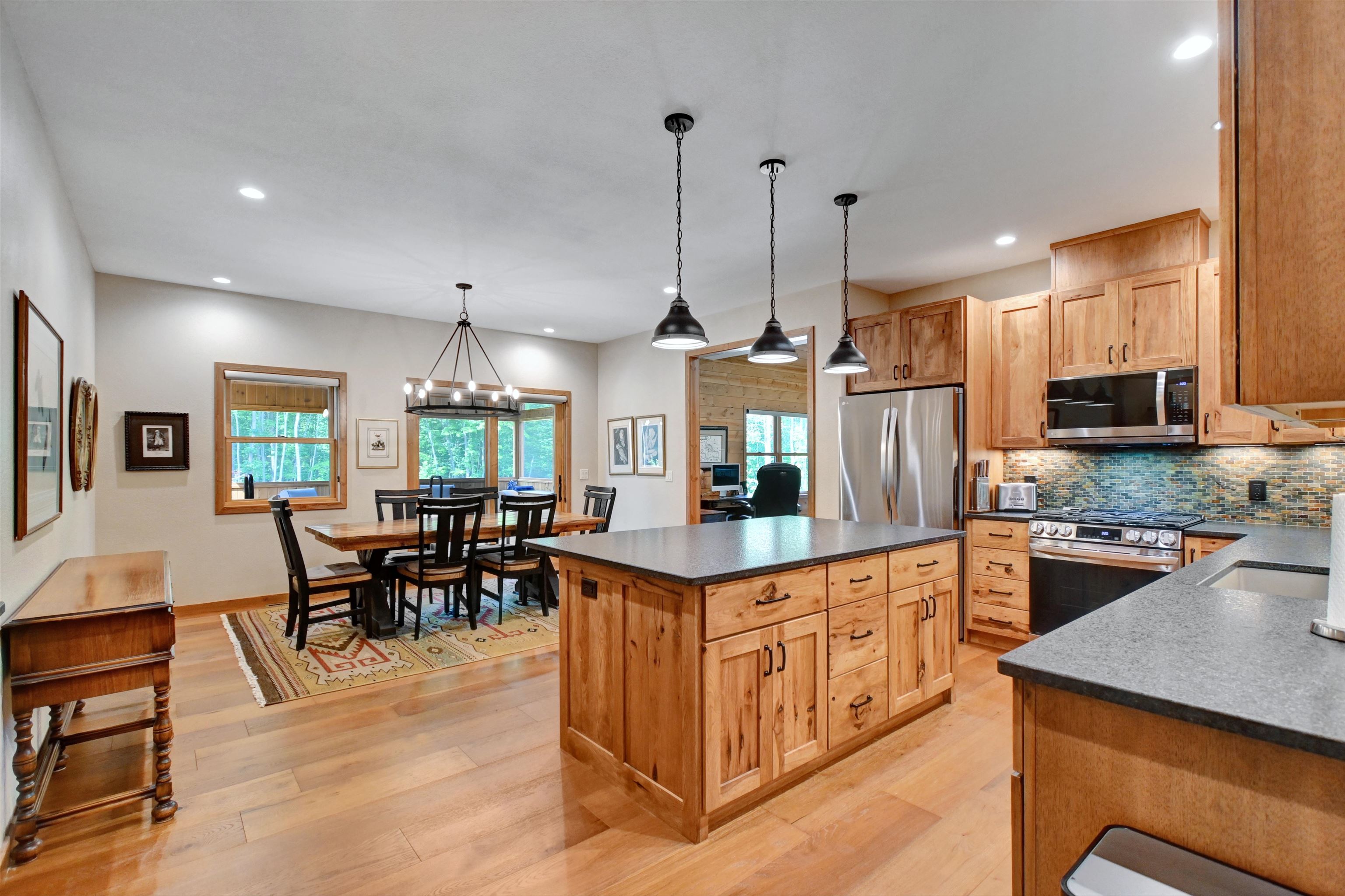12207 E Railroad Rd