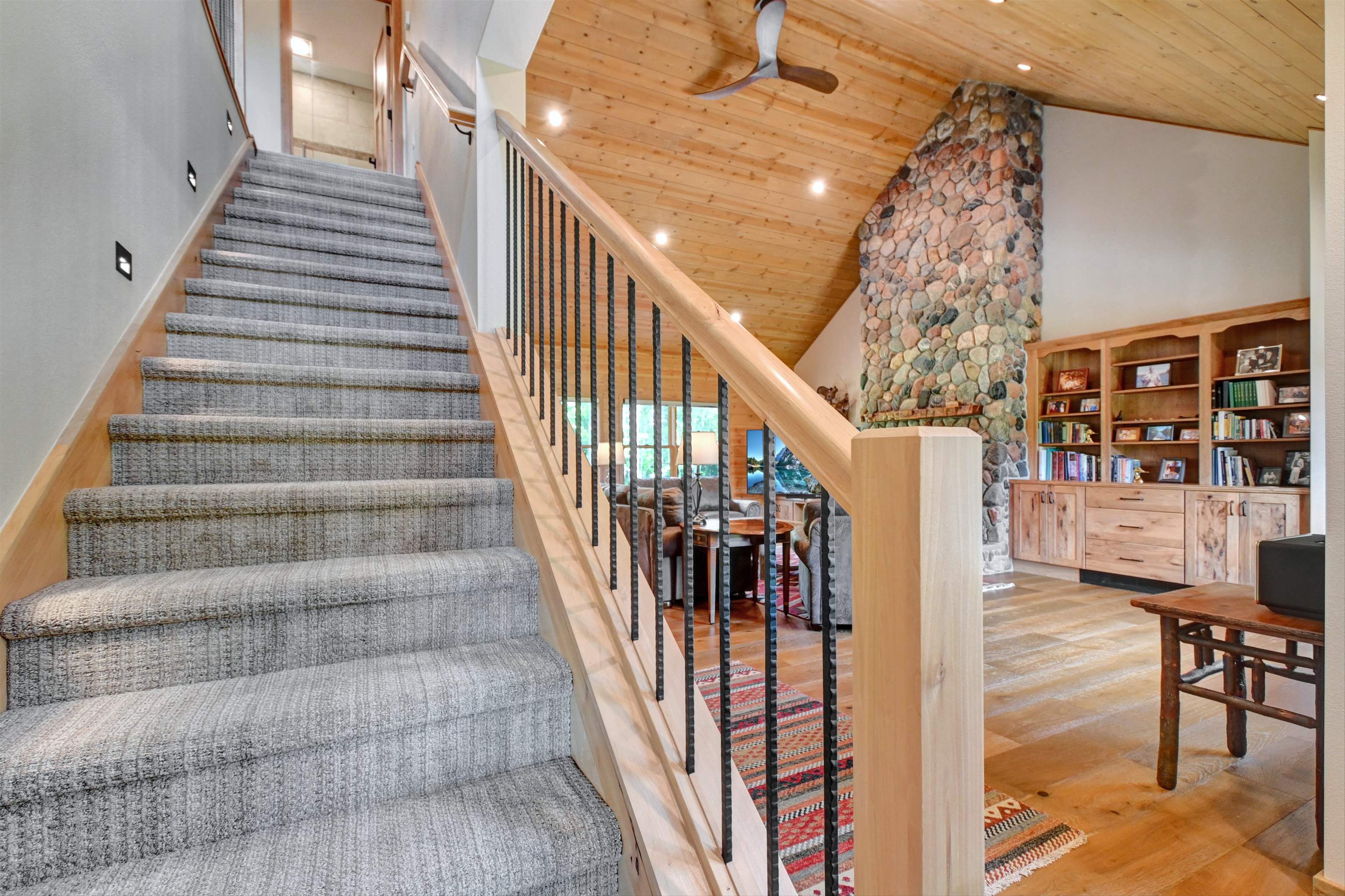 12207 E Railroad Rd