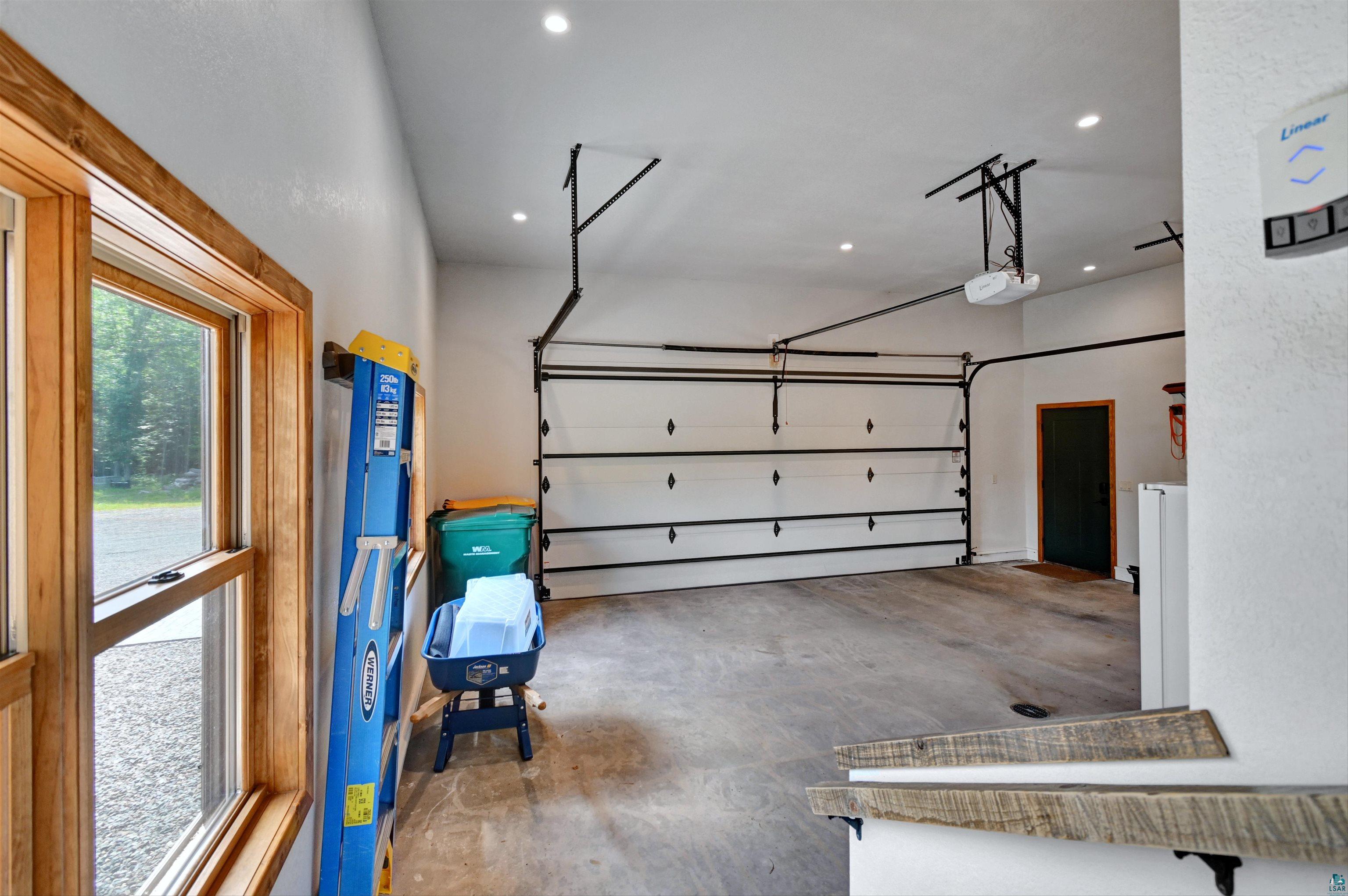 12207 E Railroad Rd