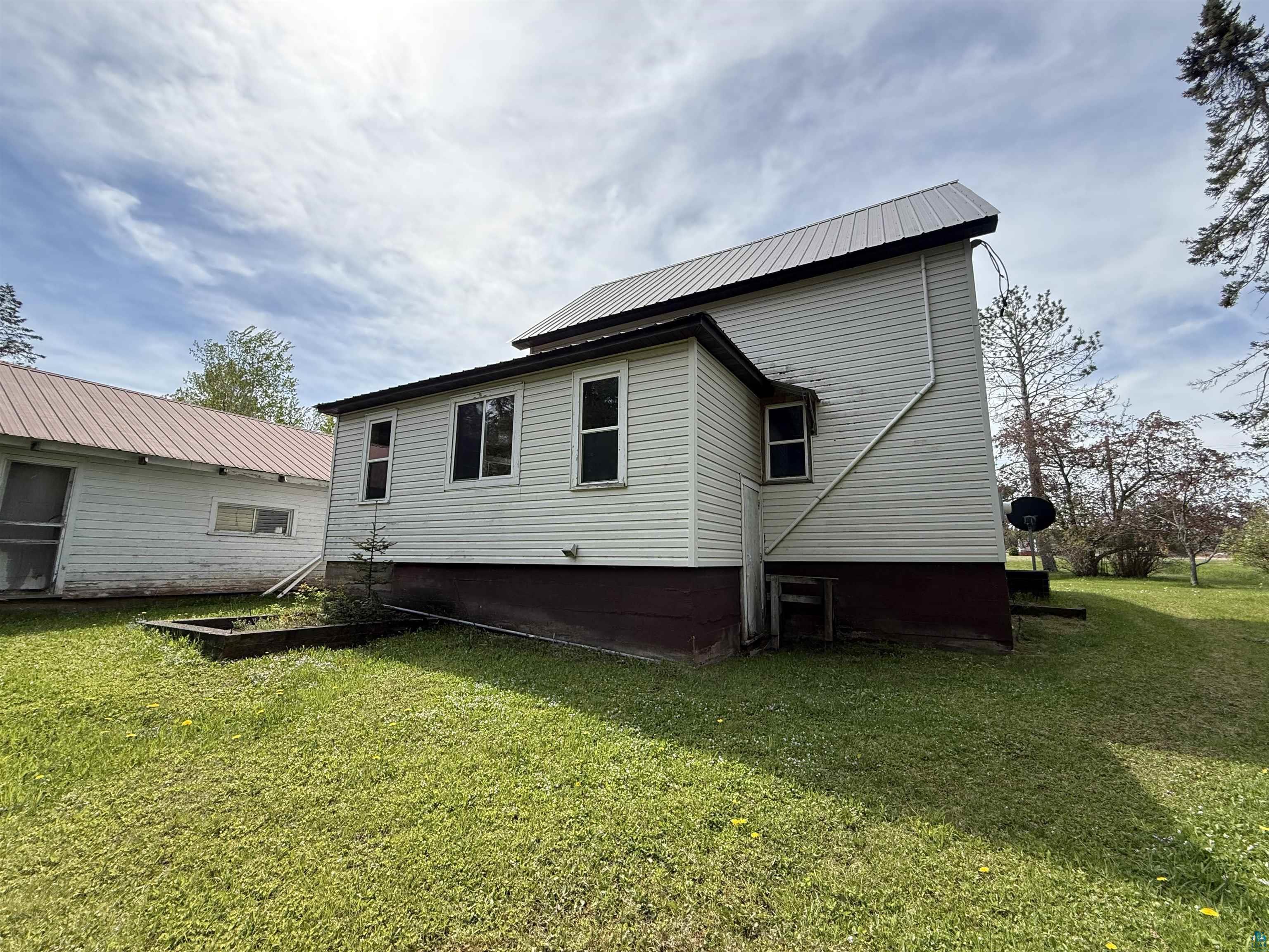 9170 School Rd