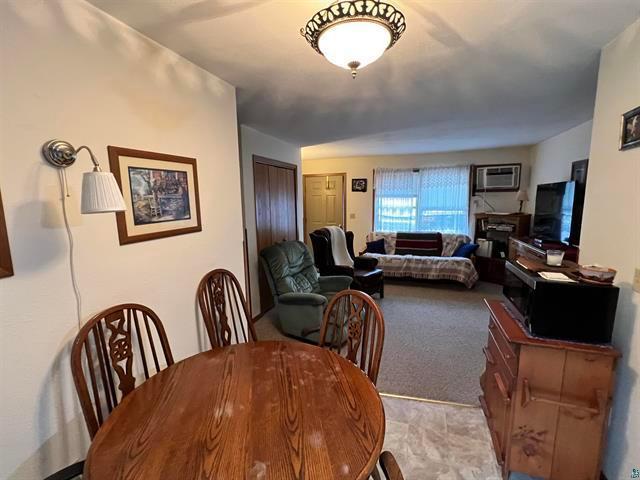 68095 Cty Hwy H