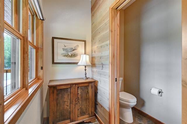 12207 E Railroad Road