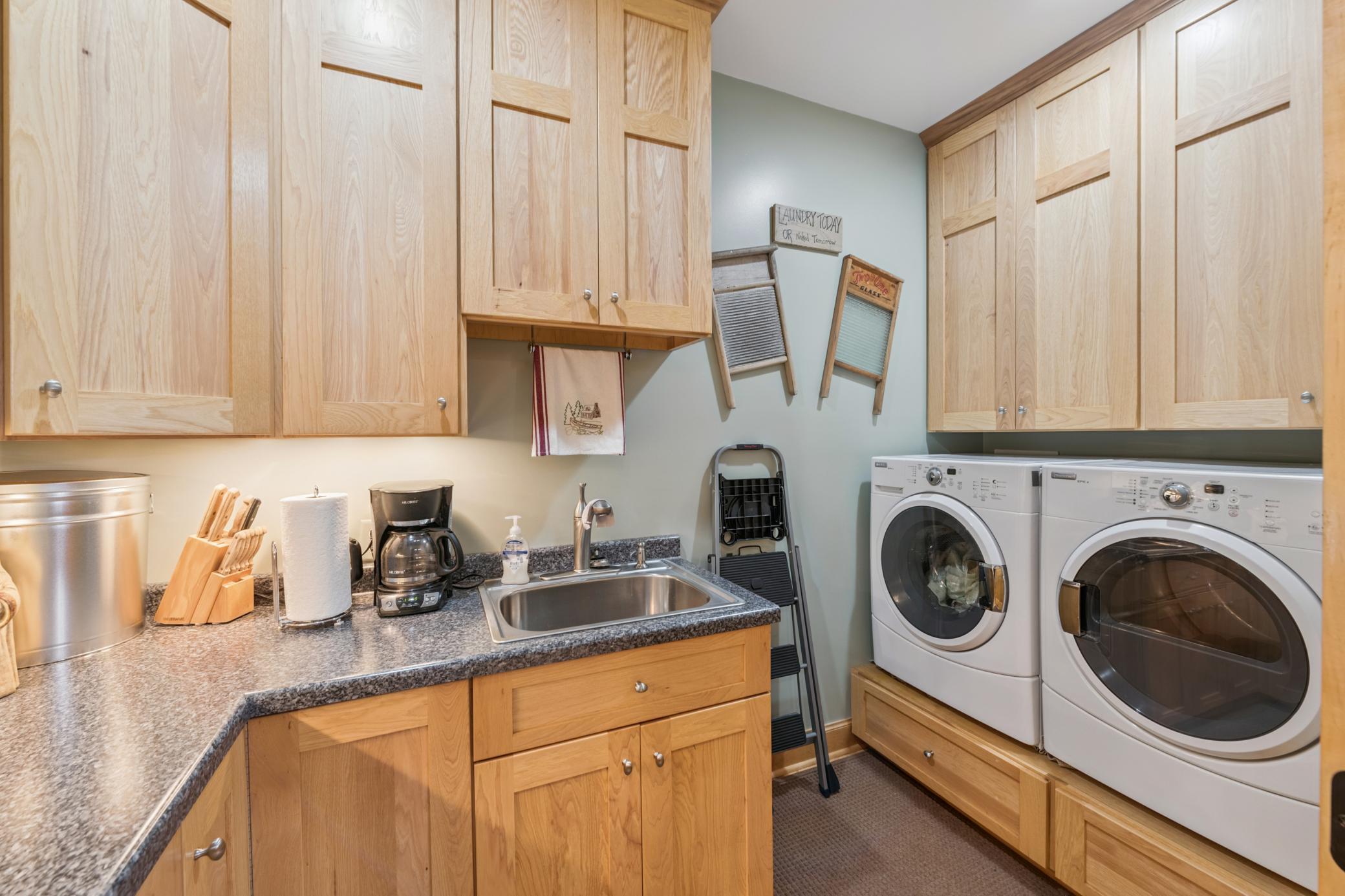 9625 Buskey Bay Drive