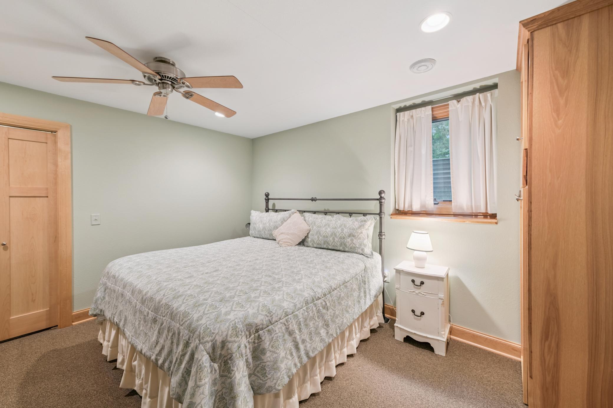 9625 Buskey Bay Drive