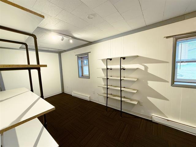 68275B S Main Street