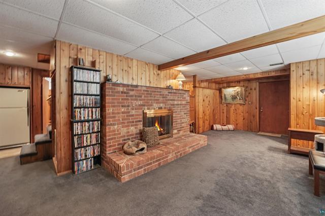 10180 County Highway H