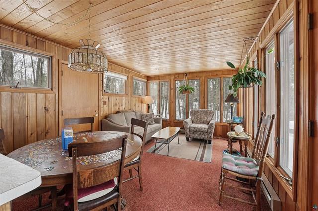 10180 County Highway H