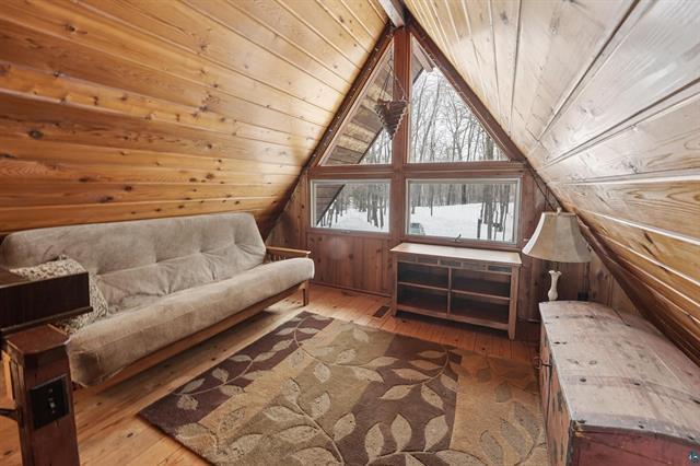 10180 County Highway H