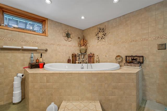 12770 Scenic Drive