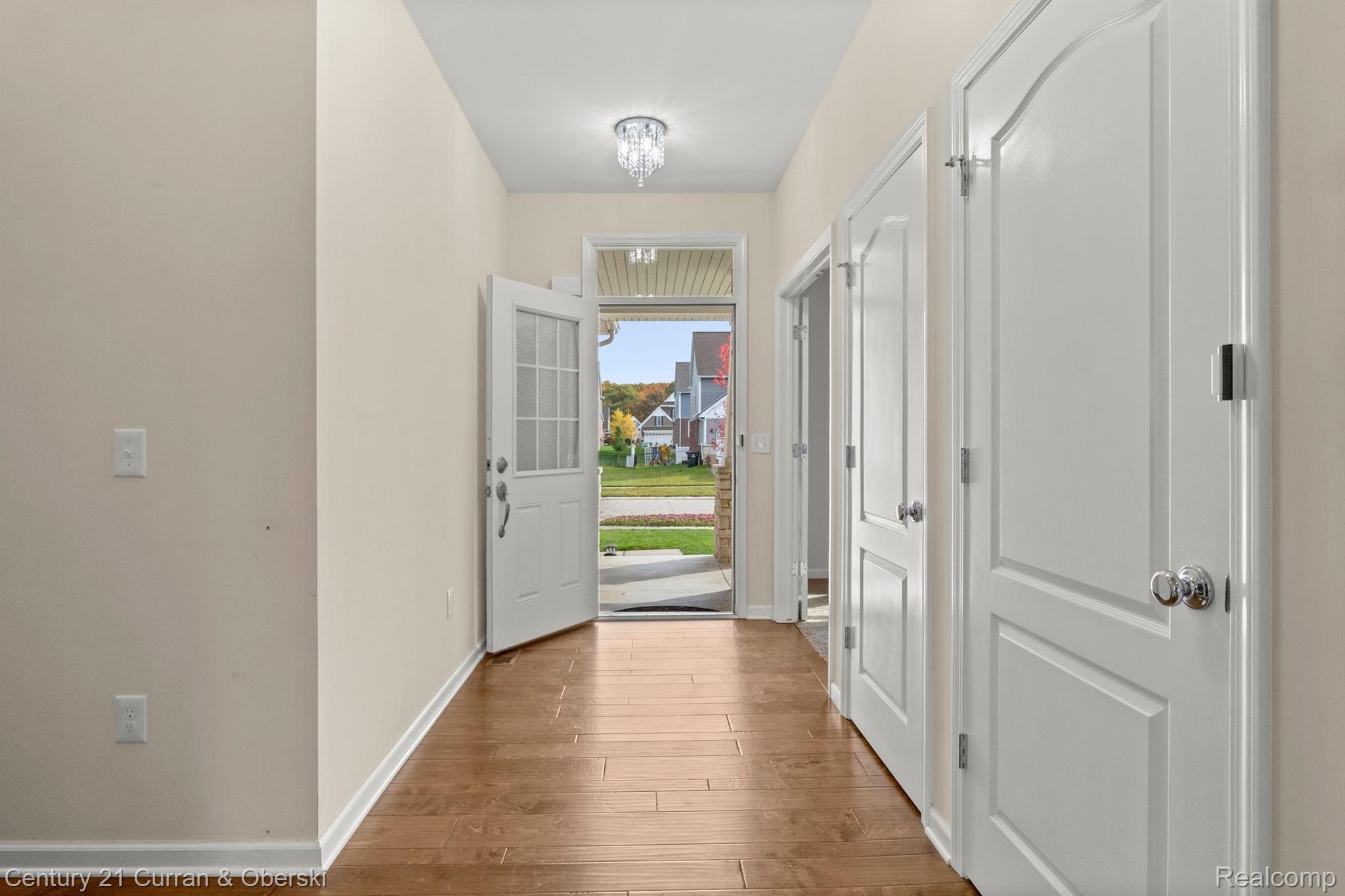 7953 EVERETT Drive