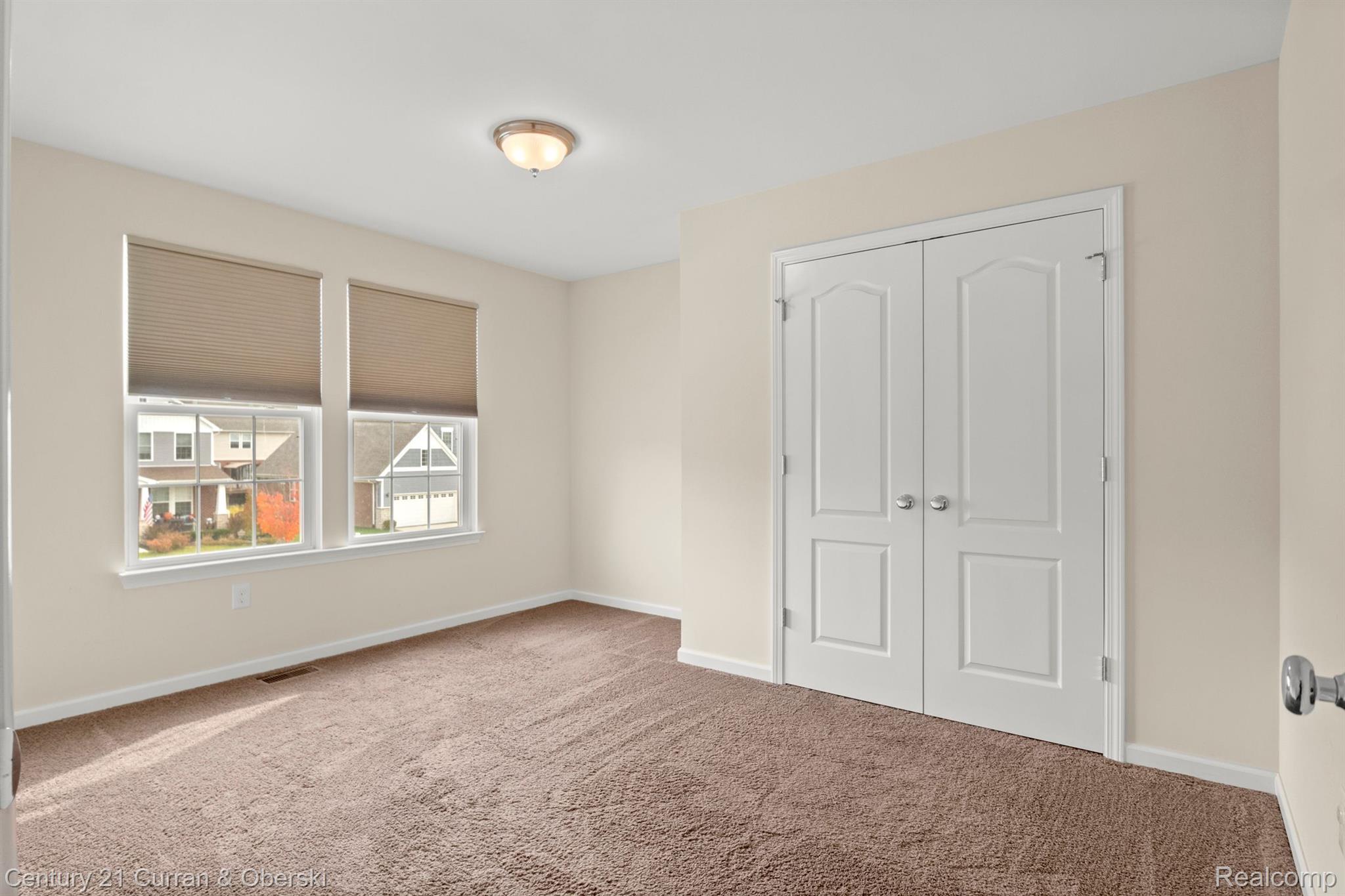 7953 EVERETT Drive