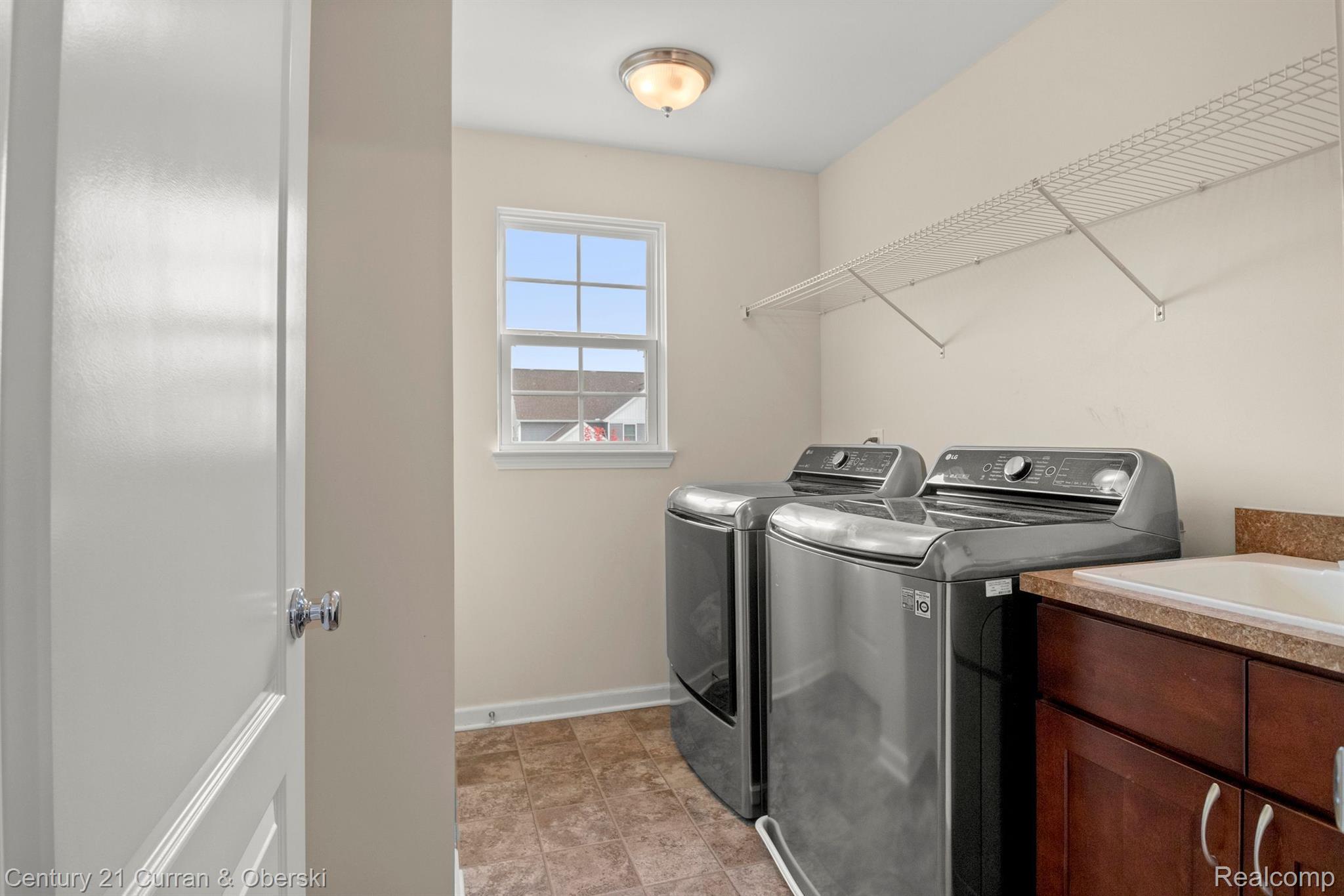 7953 EVERETT Drive
