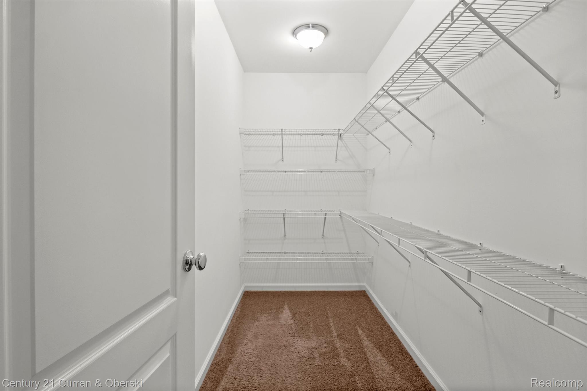 7953 EVERETT Drive