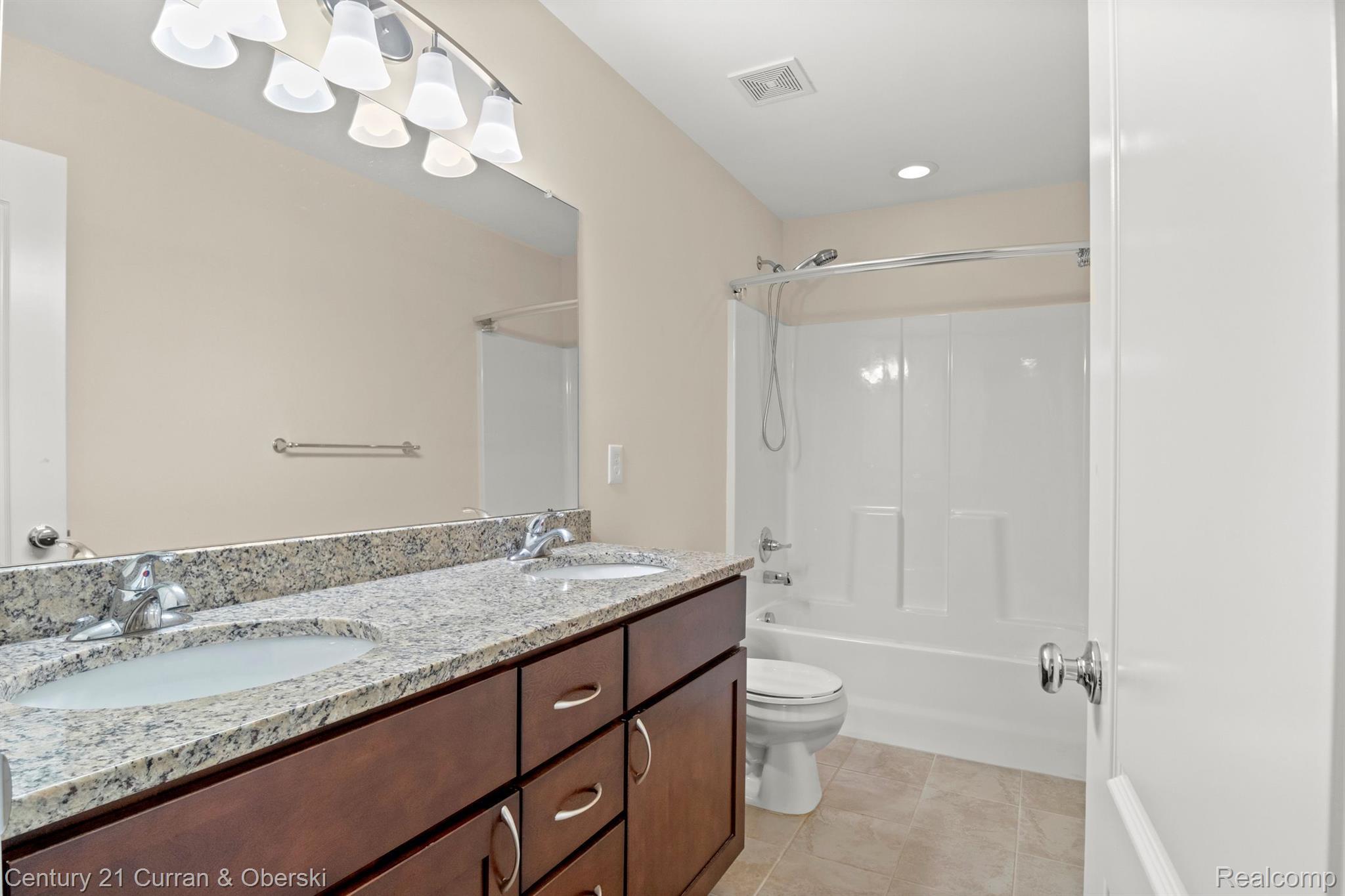 7953 EVERETT Drive