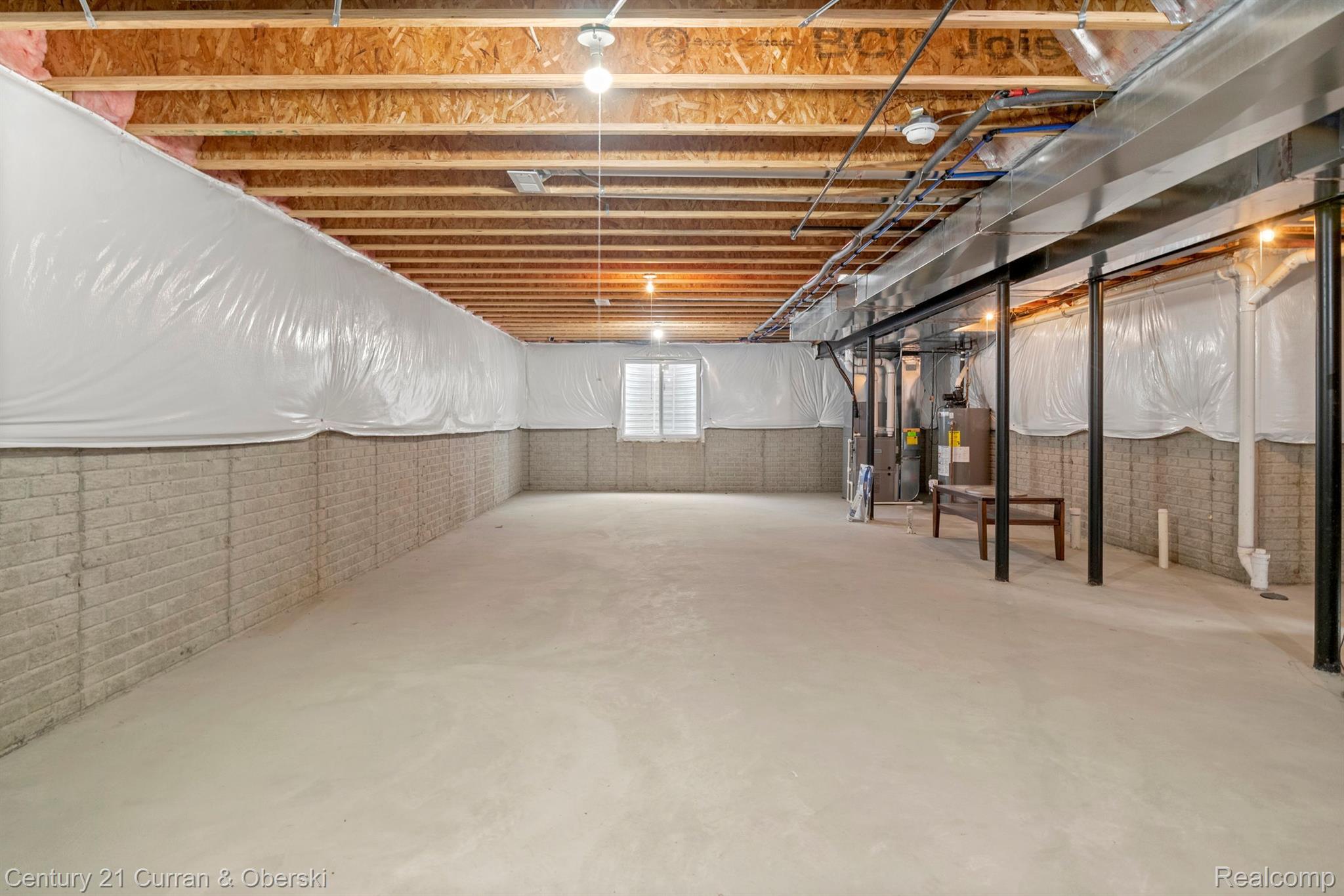 7953 EVERETT Drive