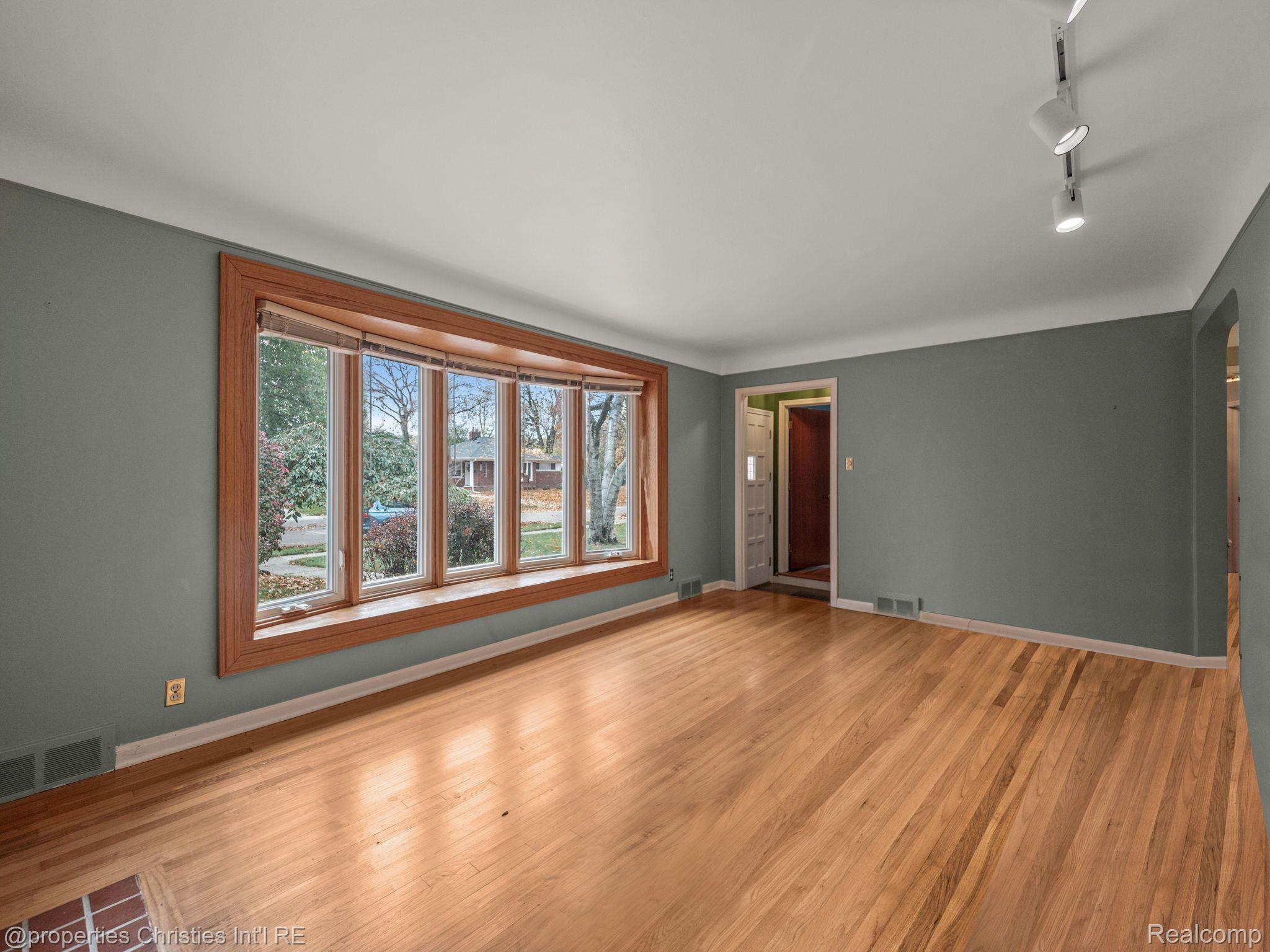 4322 BUCKINGHAM Road