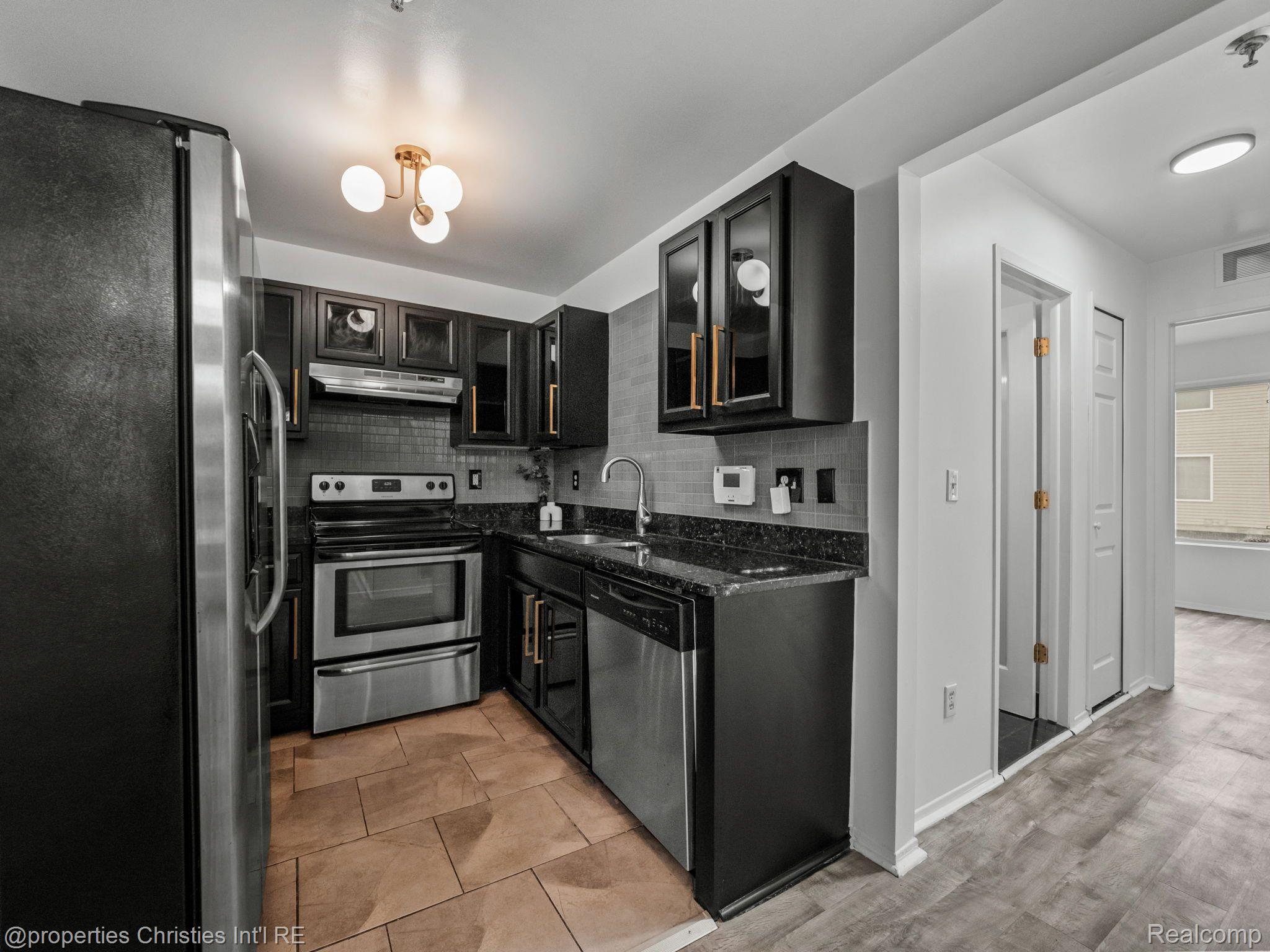 23206 CORNERSTONE VILLAGE Drive