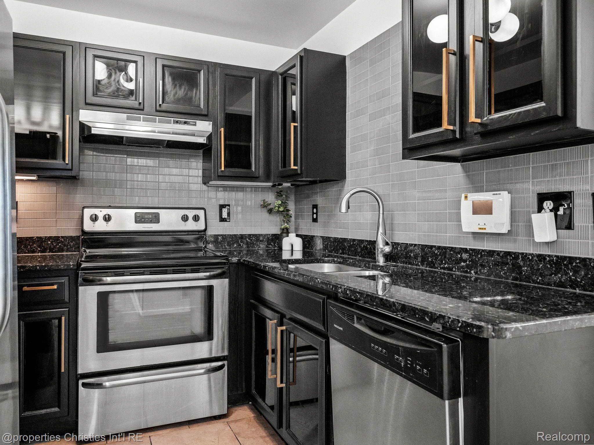 23206 CORNERSTONE VILLAGE Drive