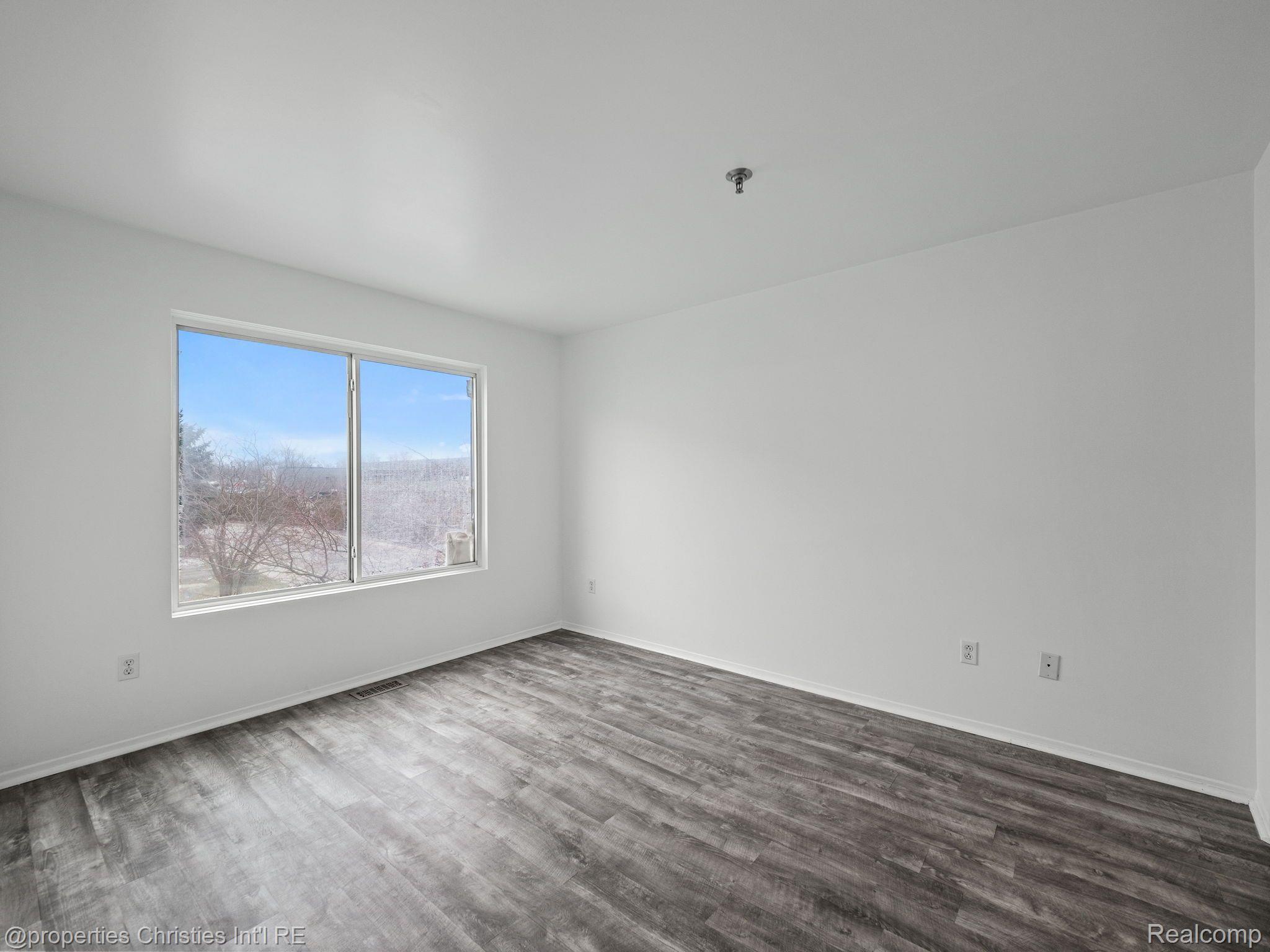 23206 CORNERSTONE VILLAGE Drive