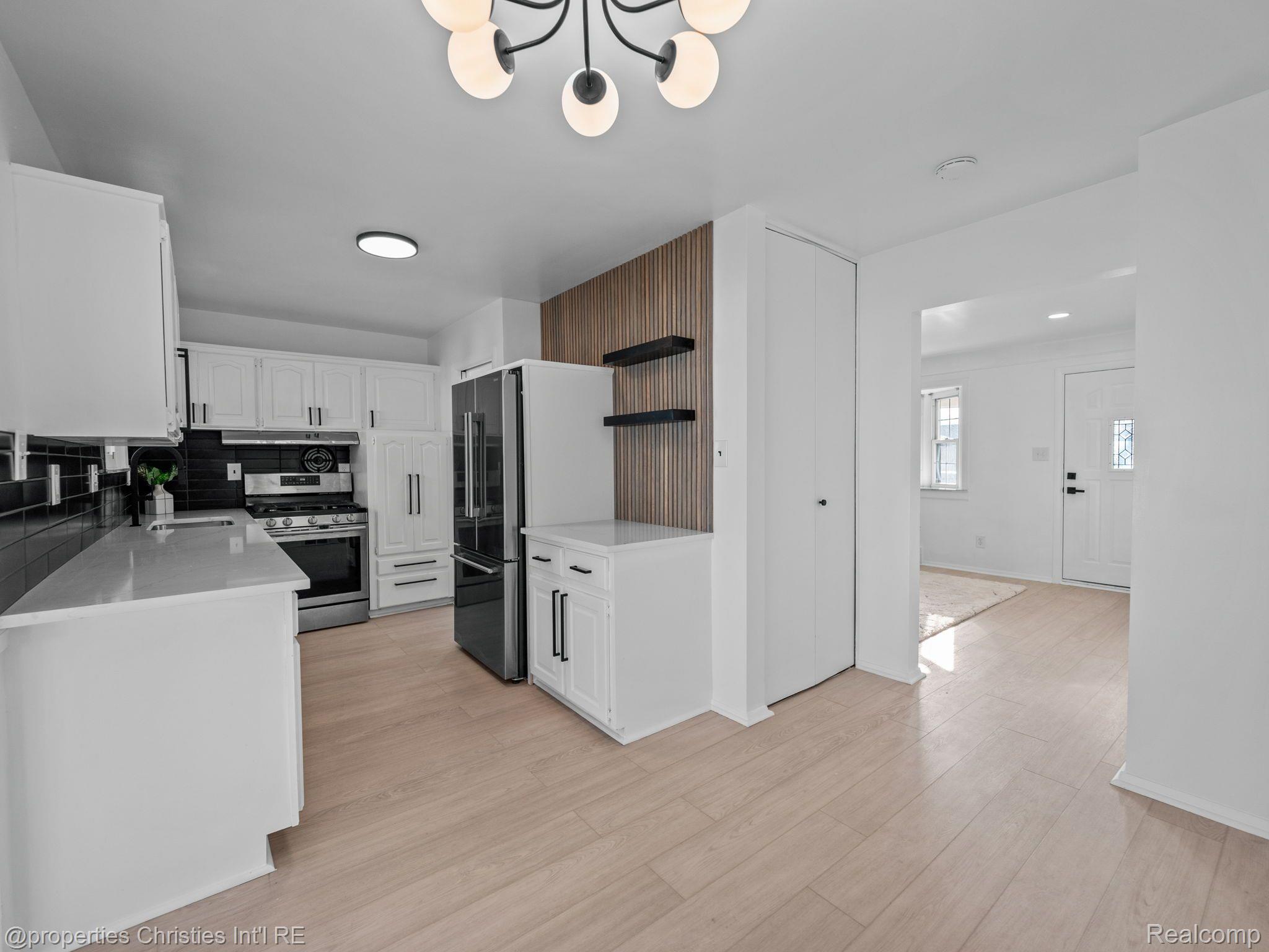 2147 Parliament Drive