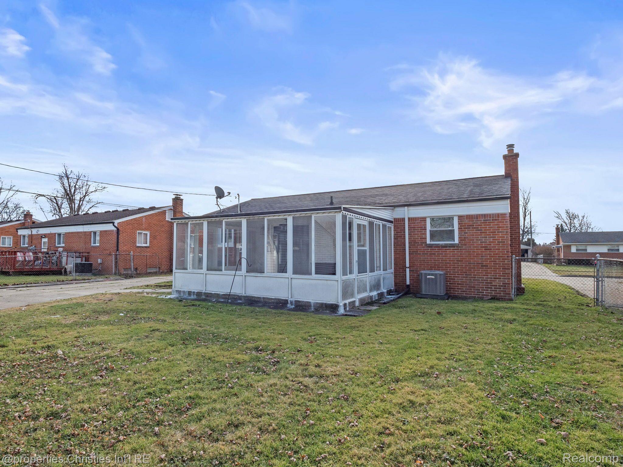 2147 Parliament Drive