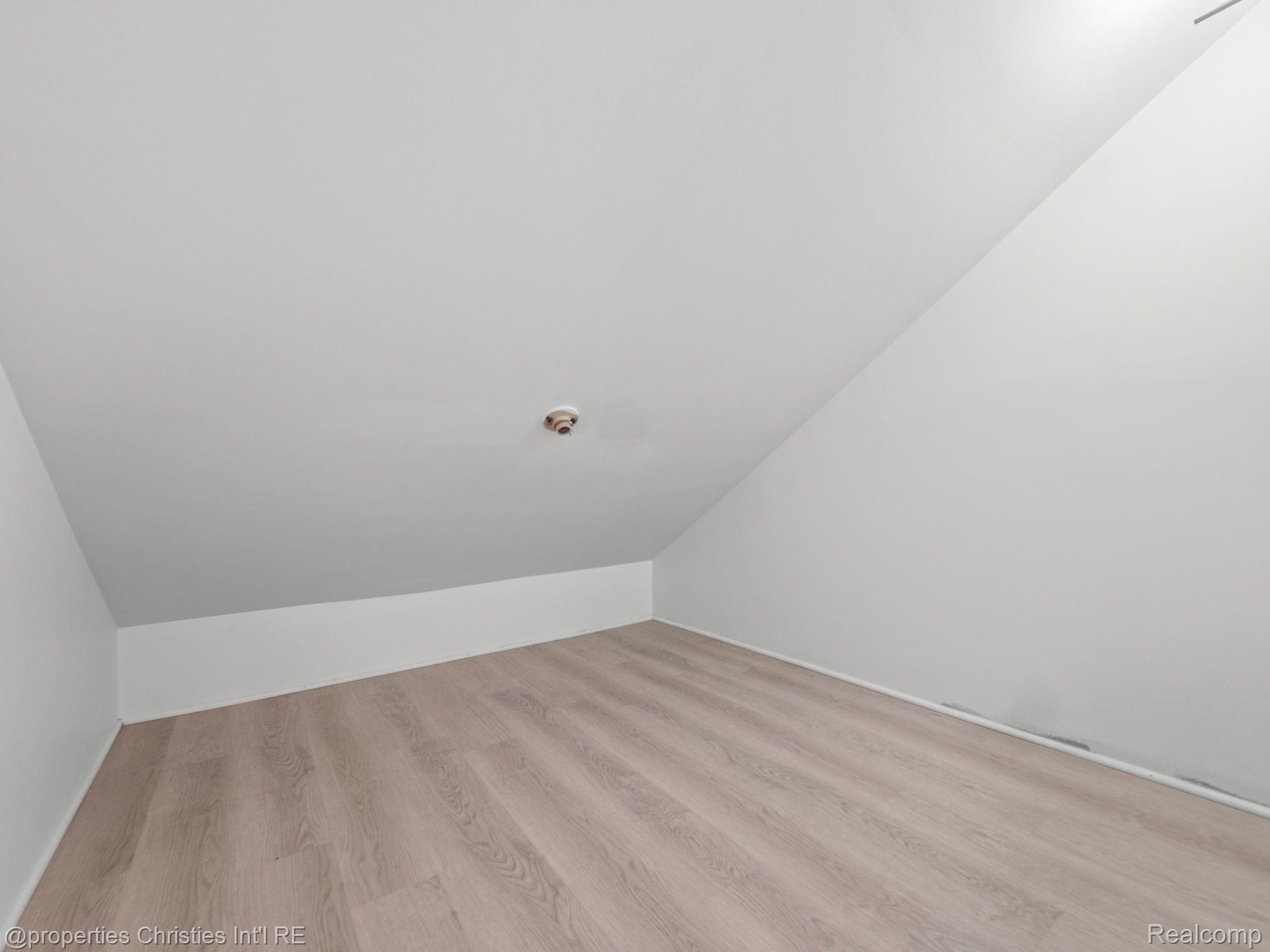 1538 S CAMPBELL Road