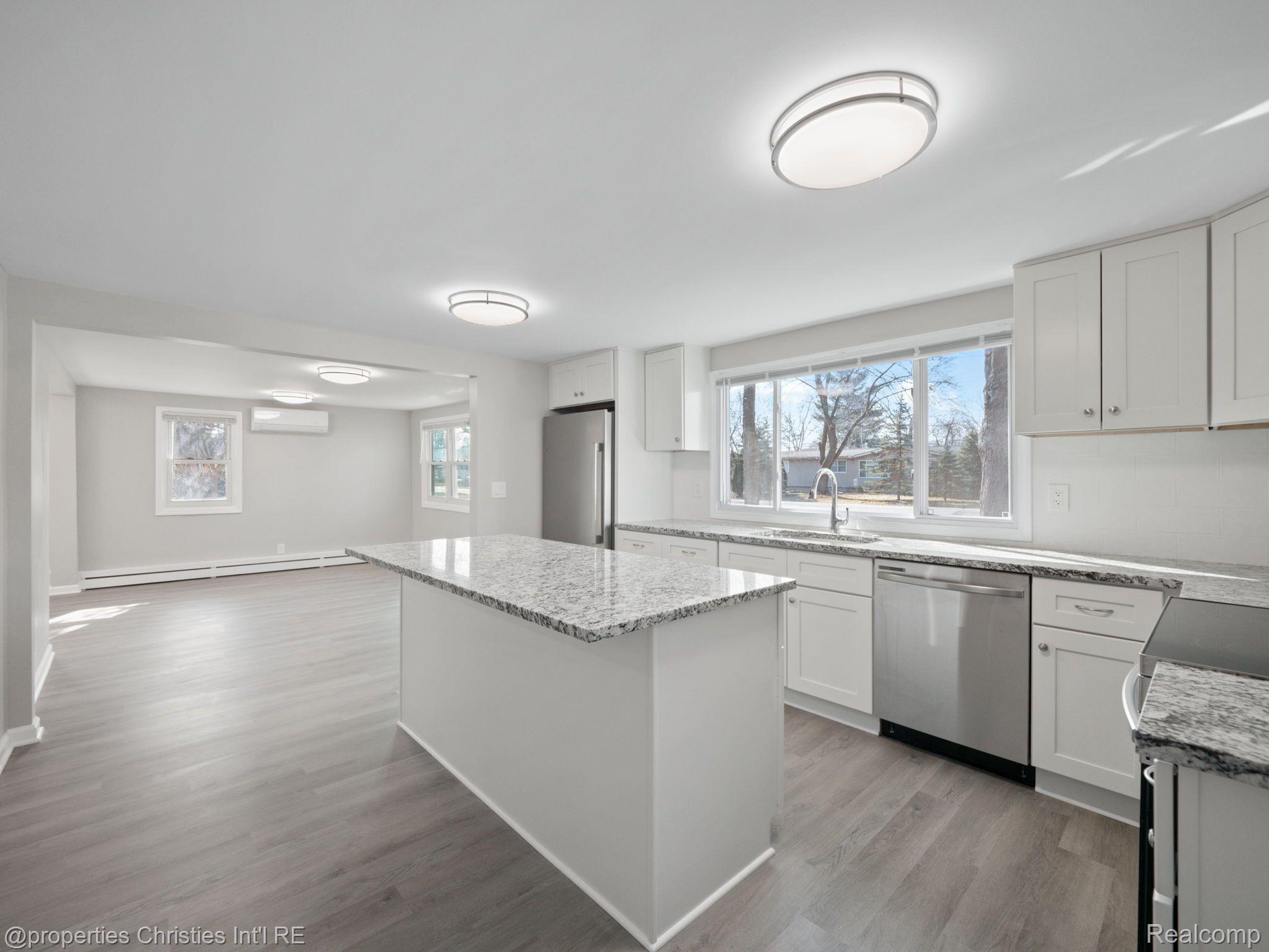 3179 MELVIN Avenue
