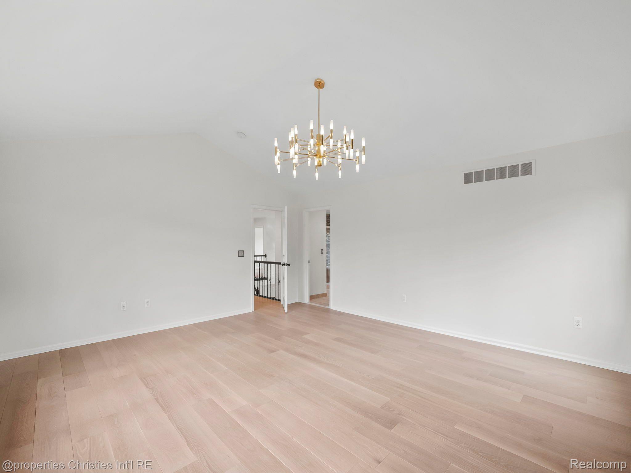 578 RED BANK Drive